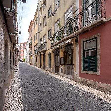 Cozy One Bedroom Apt In Historic Location - Carmo Lisboa Exterior foto